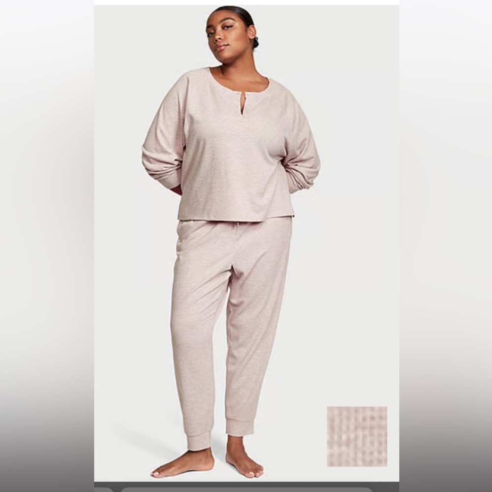 VICTORIA'S SECRET Glow Waffle Henley Jogger Set
